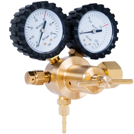 Reduktor butlowy AZOT MAGNUM seria-70  40 bar mosiądz Reduktor butlowy AZOT MAGNUM seria-70  40 bar mosiądz